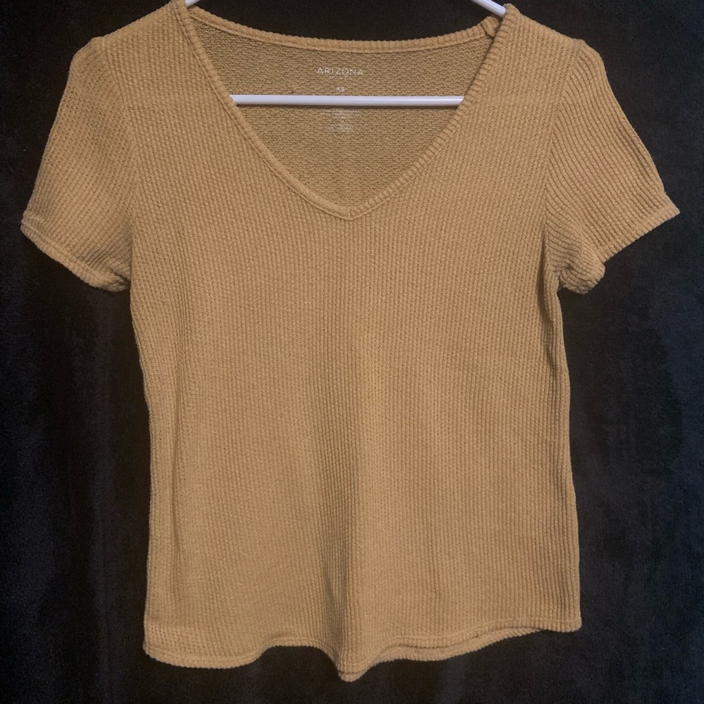 Yellow short sleeve